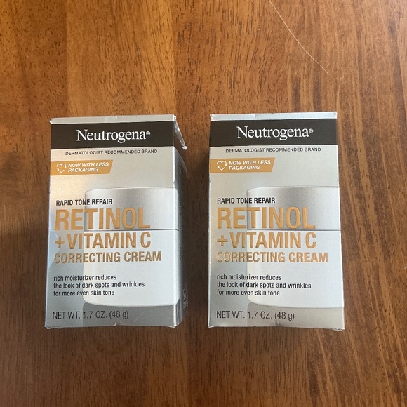 Neutrogena Retinol + vitamin C correcting cream 2 pack - Picture 1 of 6